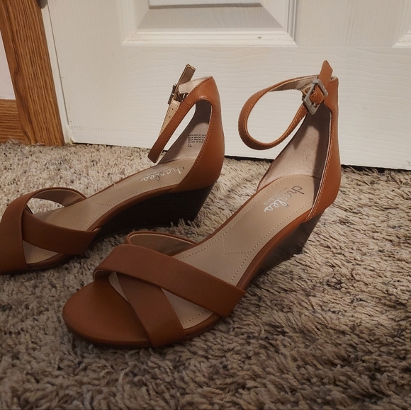 Clark Wedges - Picture 4 of 5